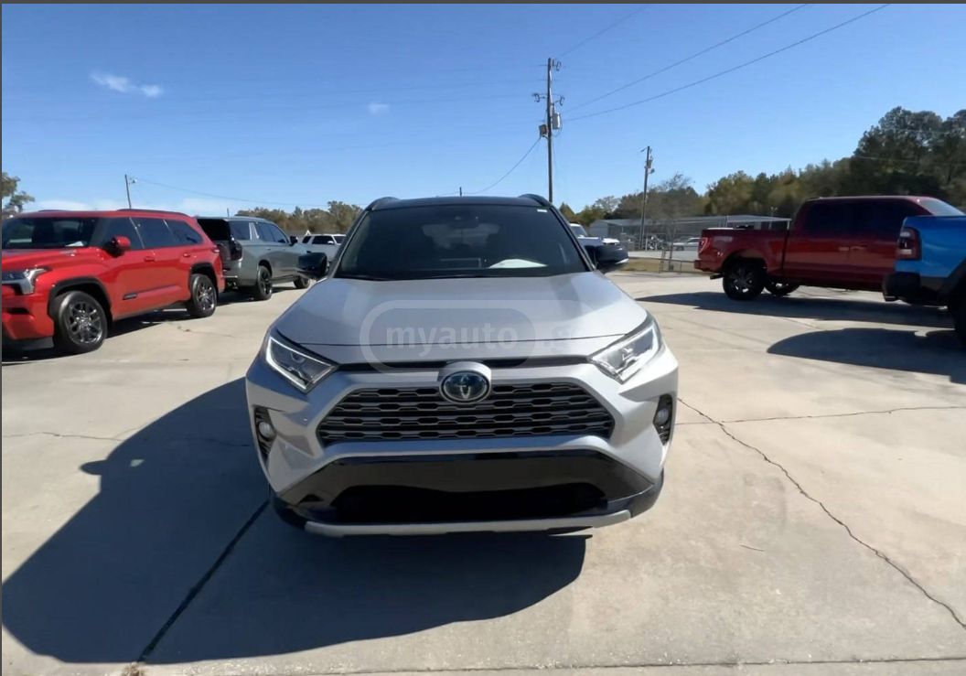 Toyota RAV4 2019 — photo 2