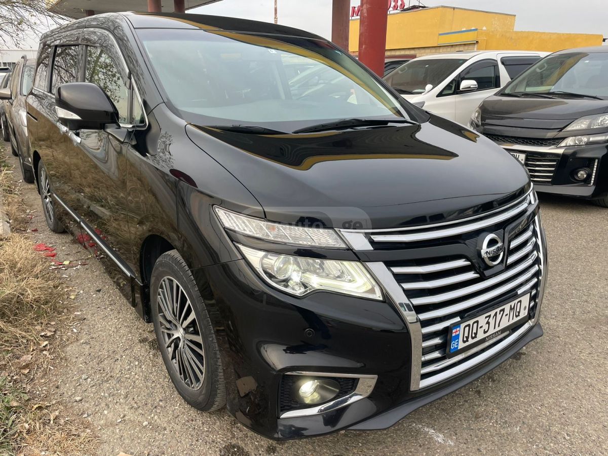 Nissan Elgrand 2016 — photo 2
