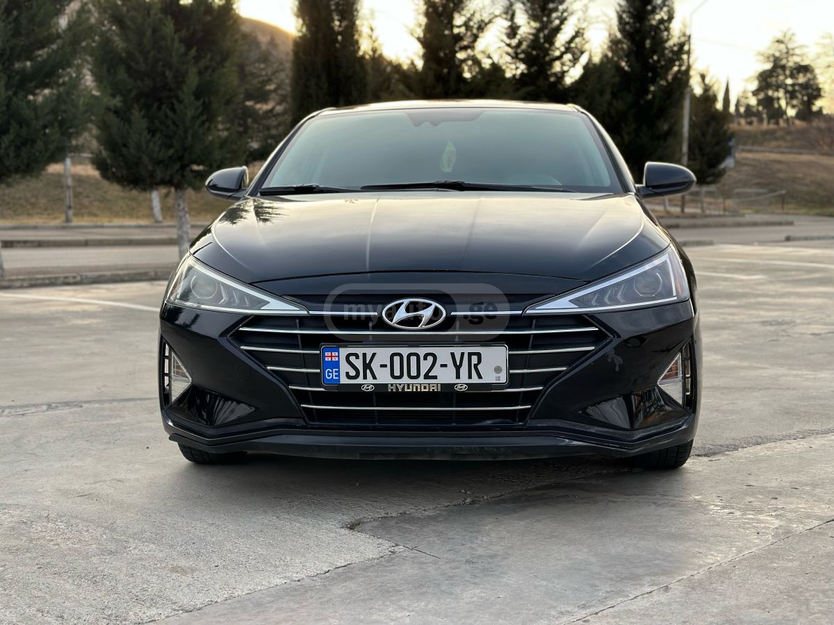 Hyundai Elantra 2020 — photo 2
