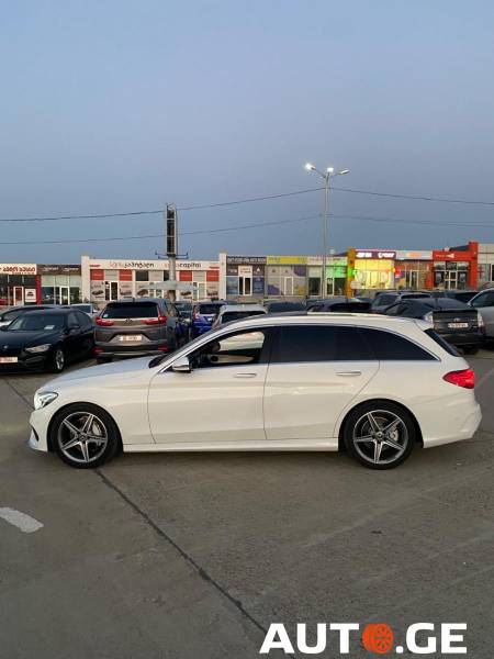 Mercedes-Benz C-220M 2018 — photo 2
