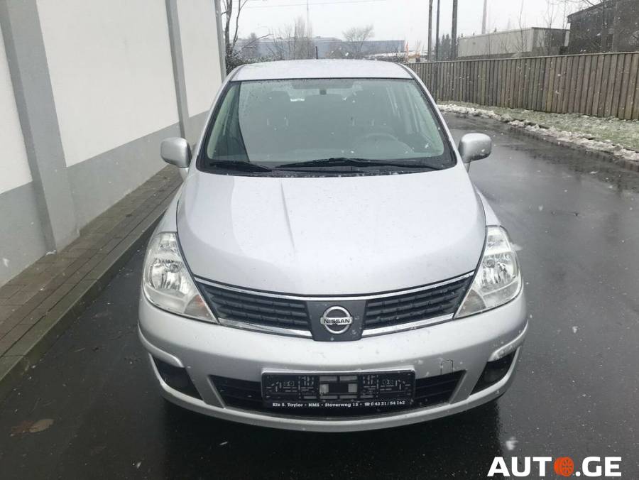 Nissan Tiida 2009 — photo 2