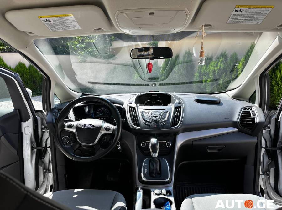 Ford C-Max 2016 — photo 2