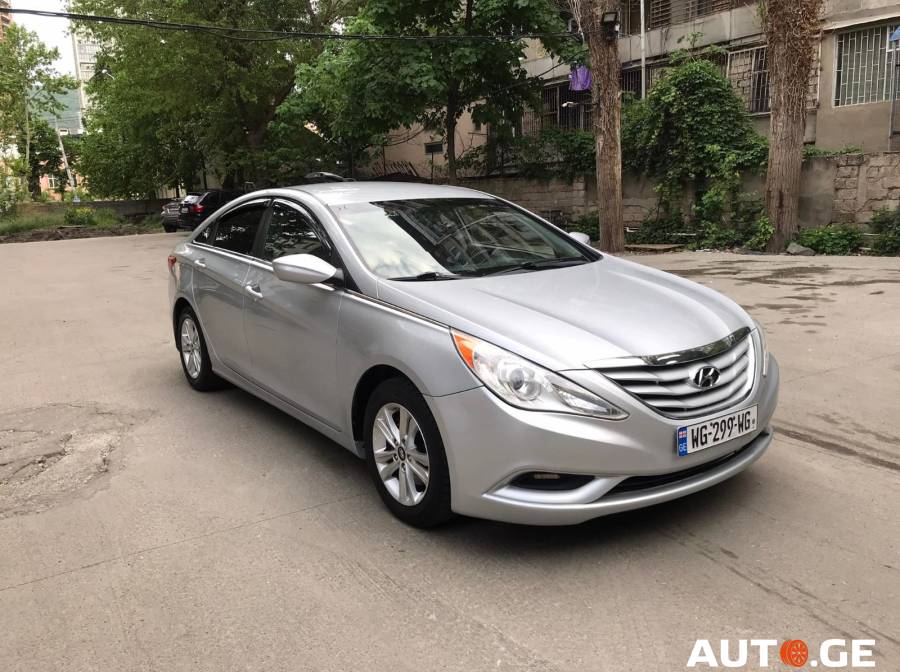 Hyundai Sonata 2011 — photo 2