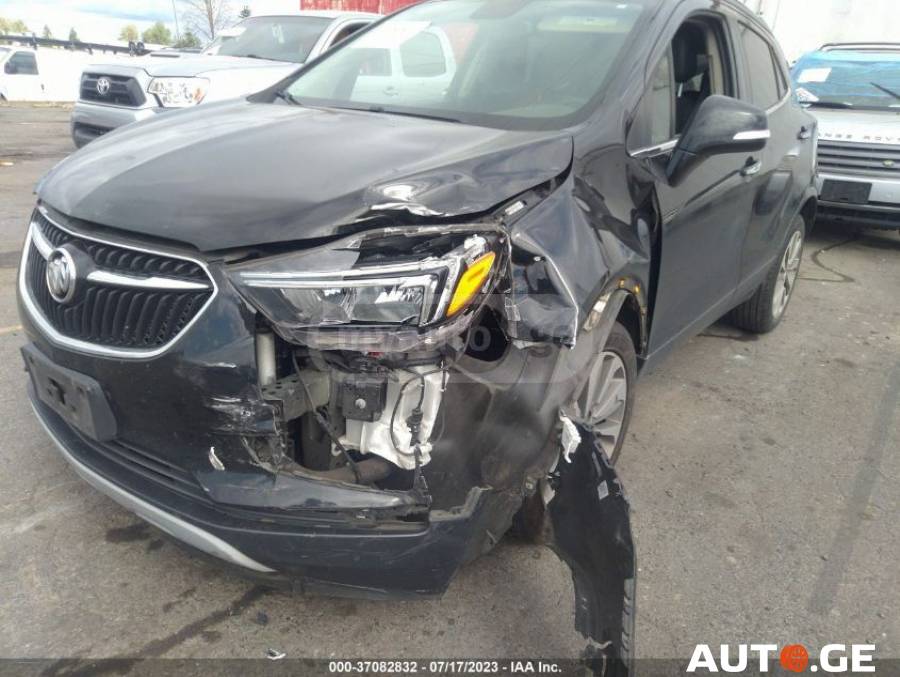 Buick Encore 2019 — photo 2