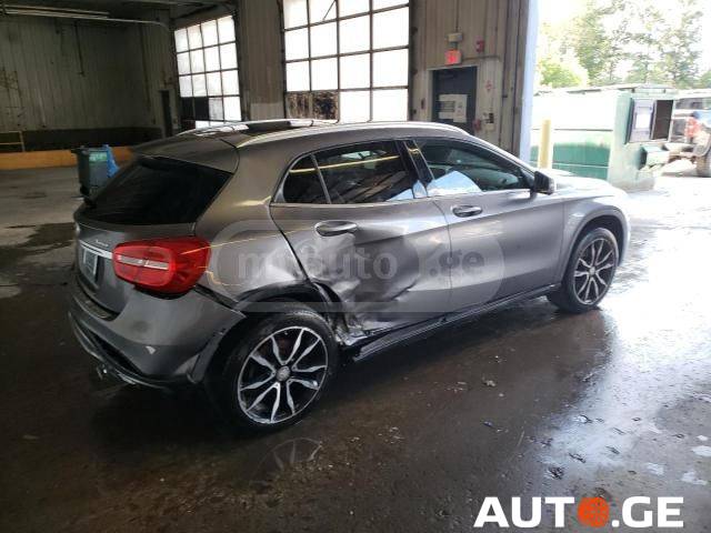 Mercedes-Benz Gla-250G 2015 — photo 2