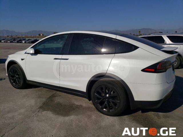 Tesla Model X 2022 — photo 2