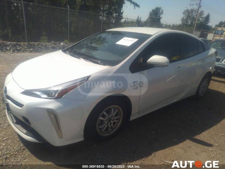 Toyota Prius 2021 — photo 2