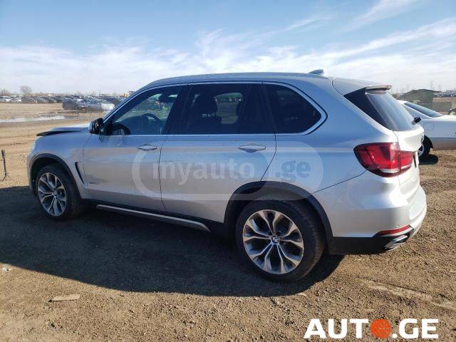 BMW X5 2018 — photo 2