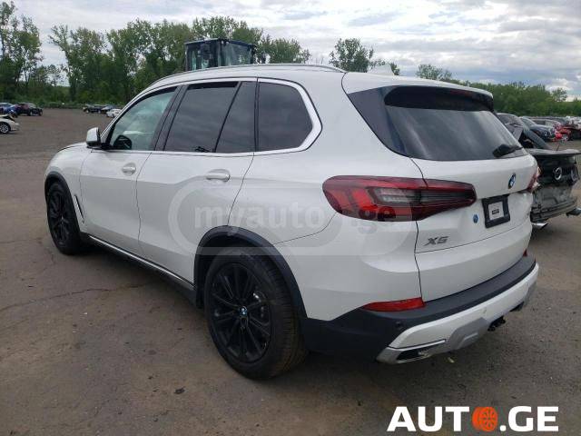 BMW X5 2020 — photo 2