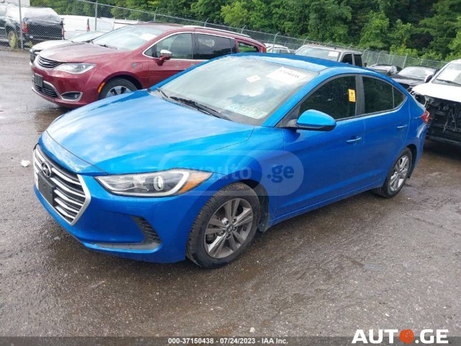 Hyundai Elantra 2017 — photo 2