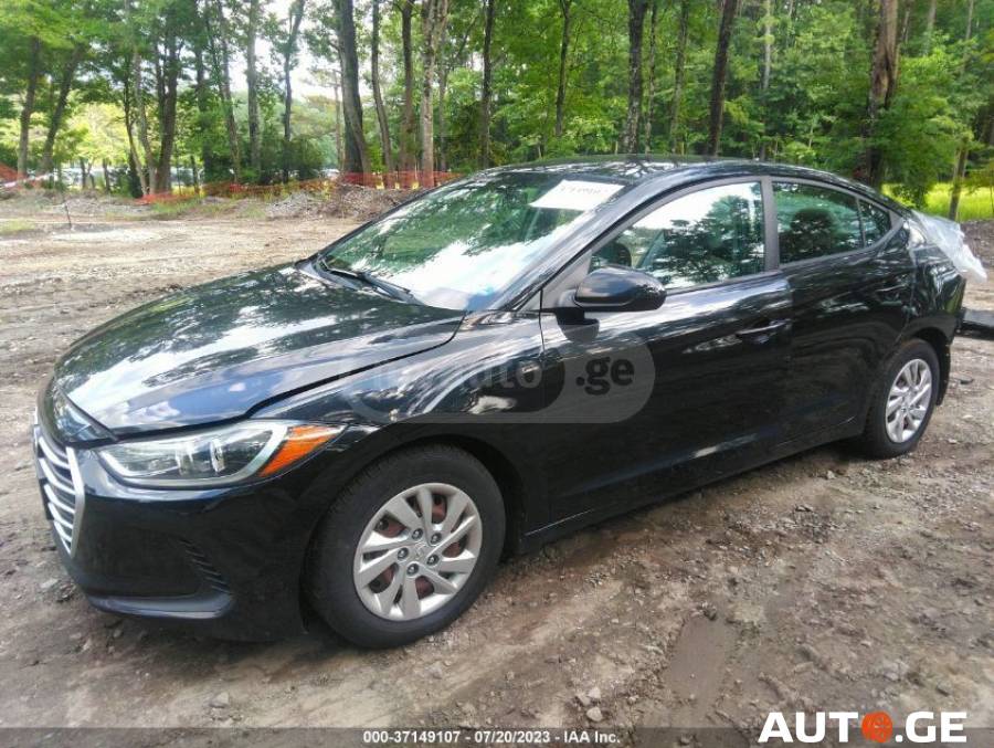 Hyundai Elantra 2017 — photo 2