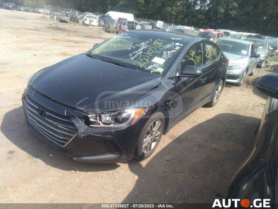Hyundai Elantra 2018 — photo 2