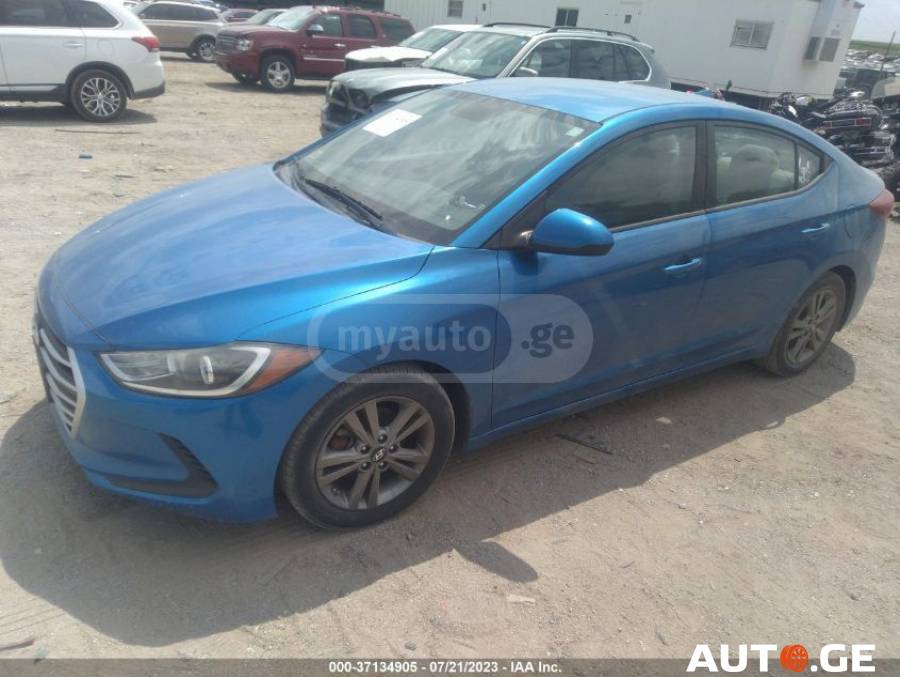 Hyundai Elantra 2018 — photo 2