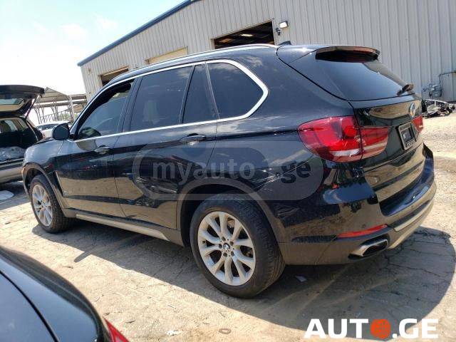 BMW X5 2018 — photo 2