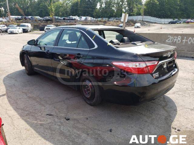 Toyota Camry 2017 — photo 2