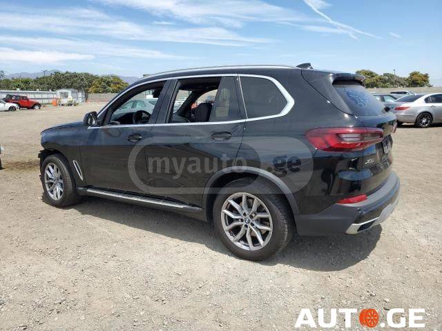 BMW X5 2021 — photo 2