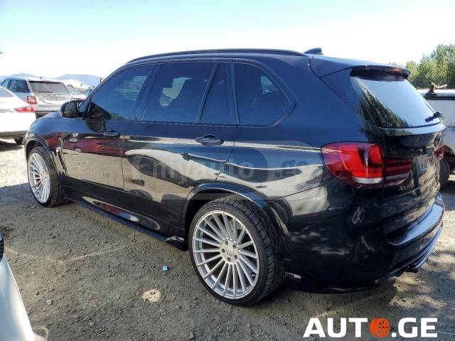 BMW X5 2015 — photo 2