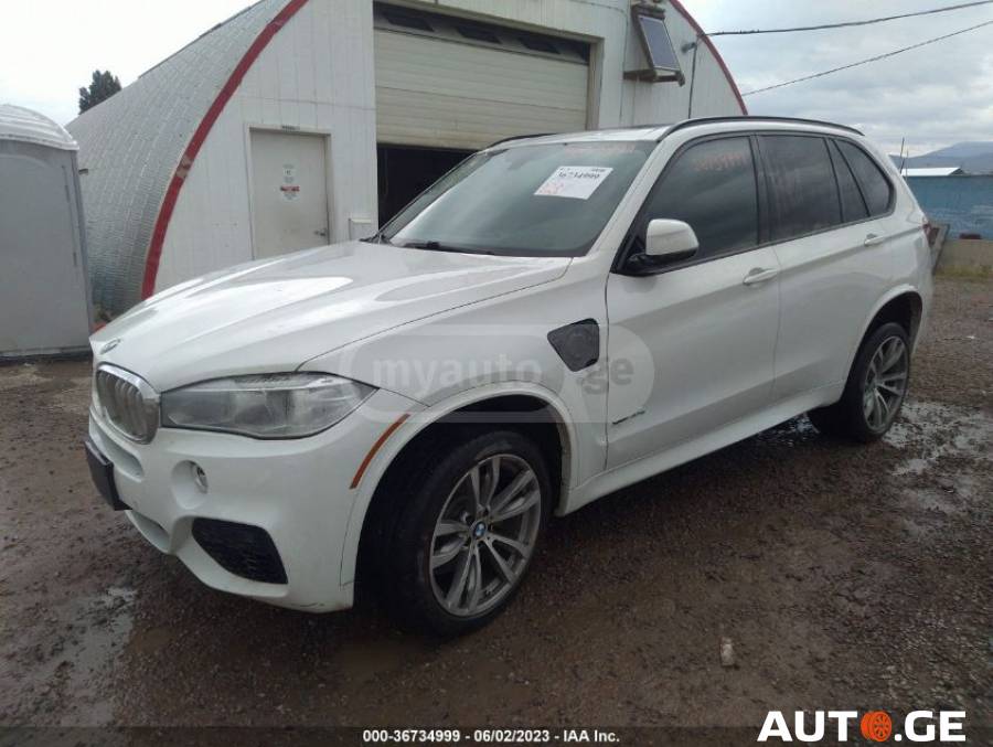 BMW X5 2016 — photo 2