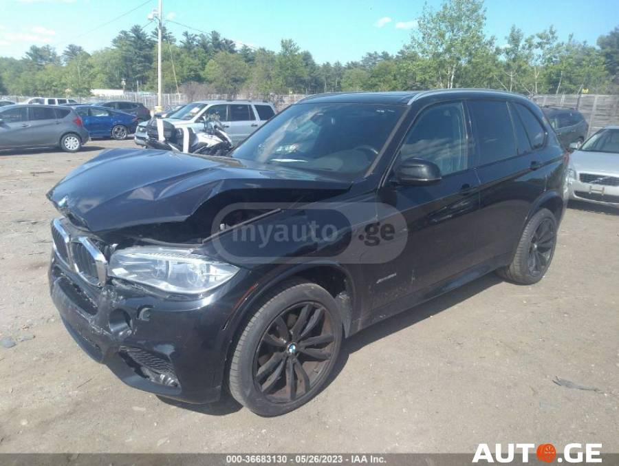 BMW X5 2017 — photo 2