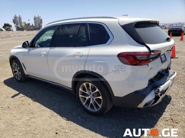 BMW X5 2019 — photo 2
