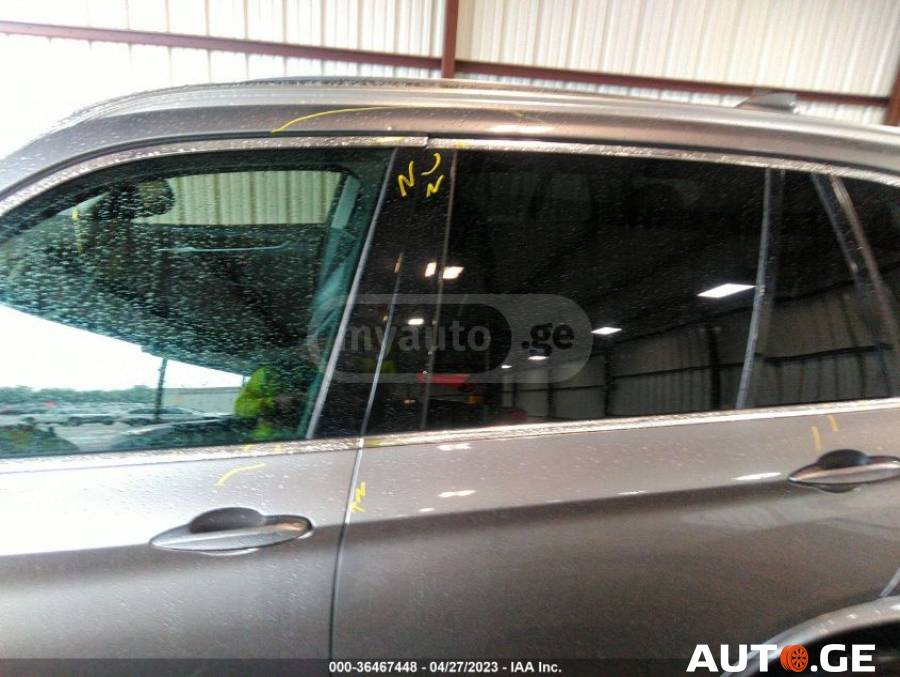 BMW X5 2015 — photo 2