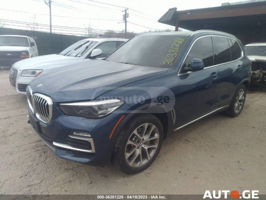 BMW X5 2019 — photo 2