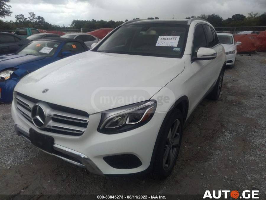 Mercedes-Benz 300-Glc 2017 — photo 2
