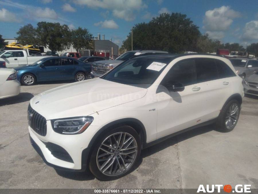 Mercedes-Benz Glc-43-Amg 2022 — photo 2