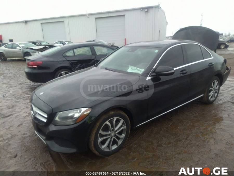 Mercedes-Benz C-300-Merc 2016 — photo 2