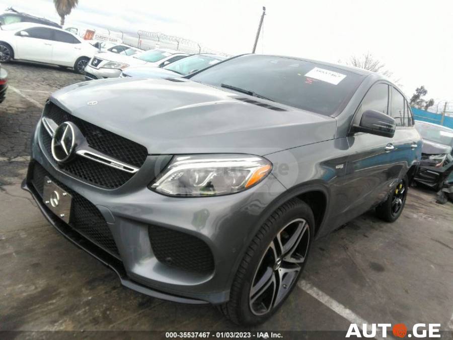 Mercedes-Benz Gle-43-Amg 2019 — photo 2