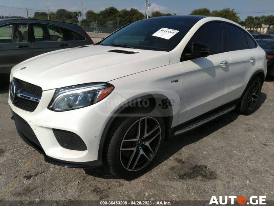 Mercedes-Benz Gle-43-Amg 2019 — photo 2