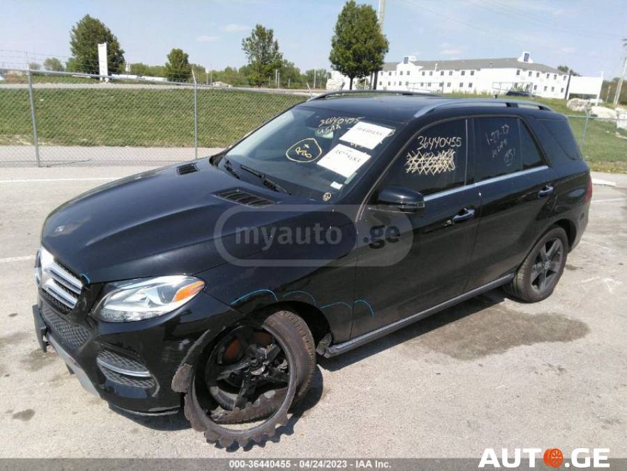 Mercedes-Benz Gle-350G 2017 — photo 2