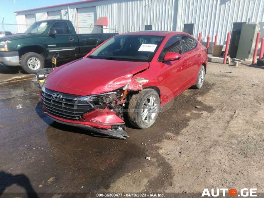 Hyundai Elantra 2020 — photo 2