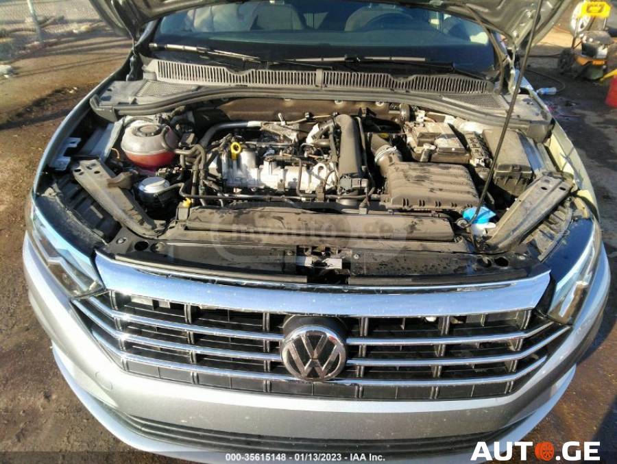 Volkswagen Jetta 2021 — photo 2
