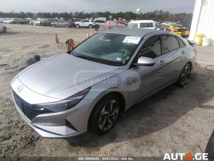 Hyundai Elantra 2023 — photo 2