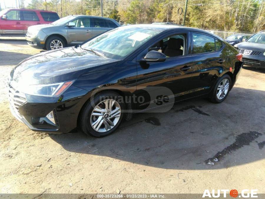 Hyundai Elantra 2020 — photo 2