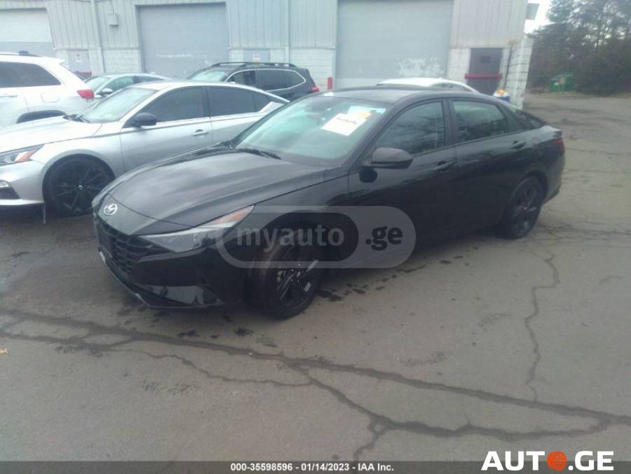 Hyundai Elantra 2023 — photo 2