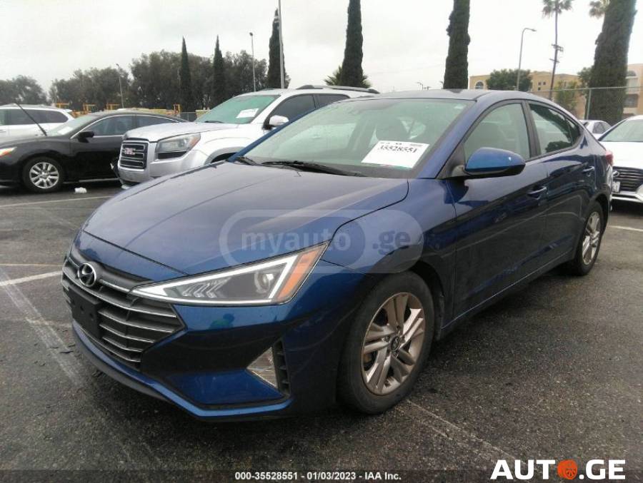 Hyundai Elantra 2019 — photo 2