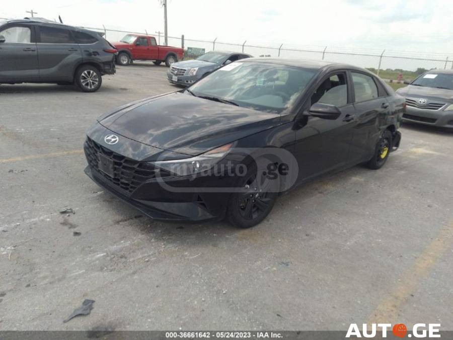 Hyundai Elantra 2022 — photo 2