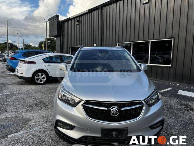 Buick Encore 2017 — photo 2