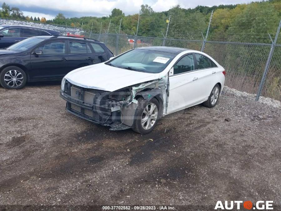 Hyundai Sonata 2013 — photo 2