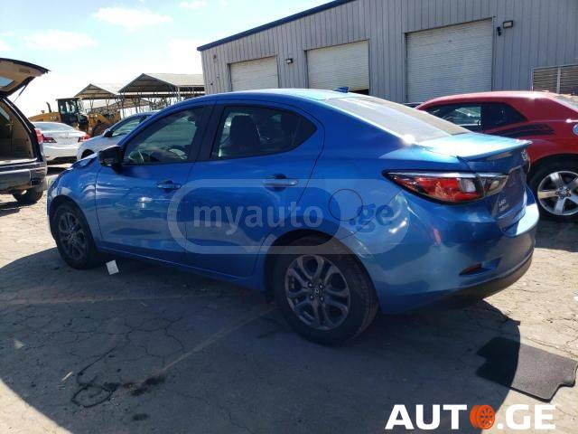 Toyota Yaris 2019 — photo 2