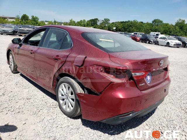Toyota Camry 2018 — photo 2