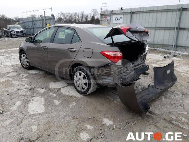 Toyota Corolla 2018 — photo 2