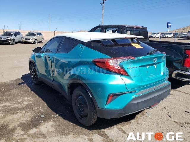Toyota C-HR 2018 — photo 2