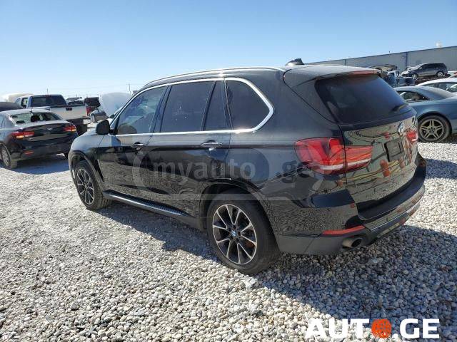 BMW X5 2017 — photo 2