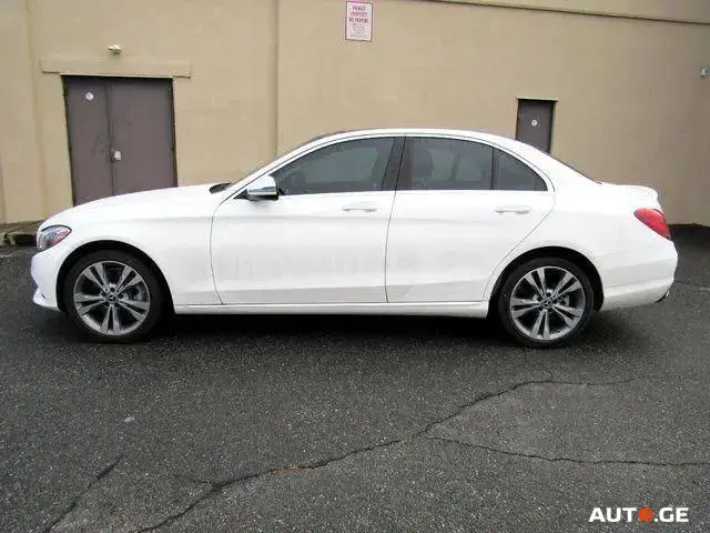 Mercedes-Benz C-30-Amg 2018 — photo 2
