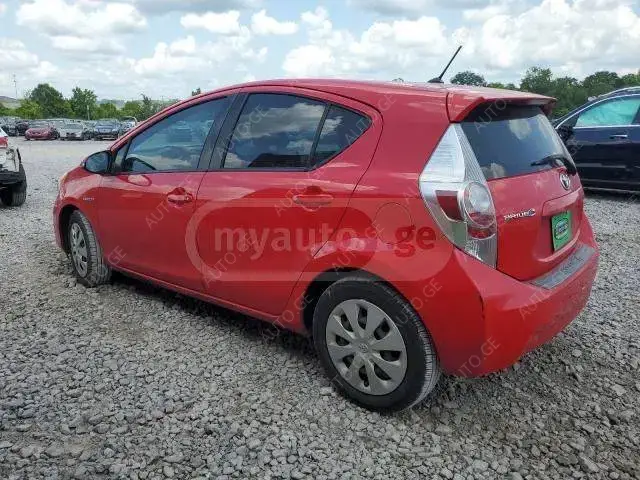 Toyota Prius 2014 — photo 2