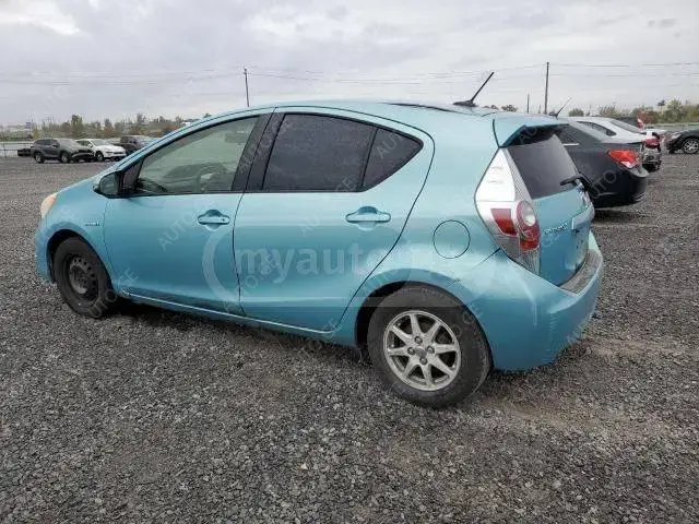 Toyota Prius 2012 — photo 2
