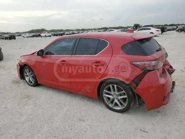 Lexus Ct-200H 2014 — photo 2